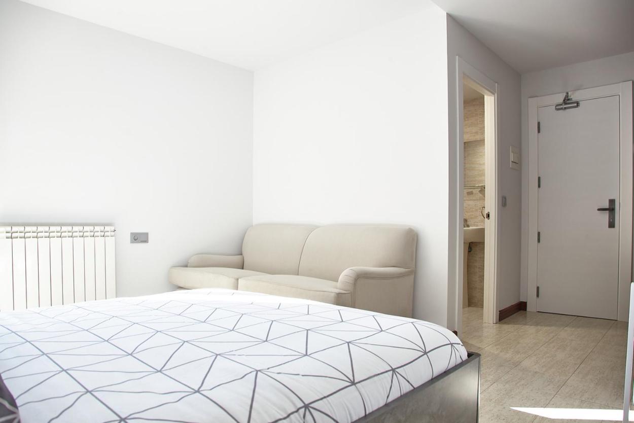 Hostal Fontanan La Pola de Gordon Zewnętrze zdjęcie